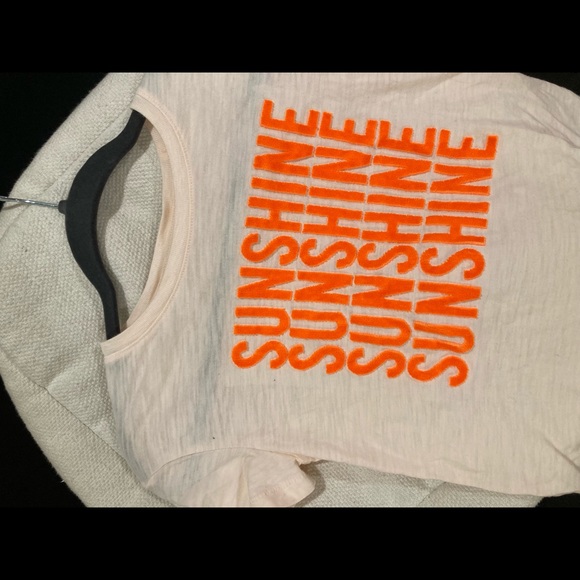 GAP Girls Tee - Picture 2 of 3